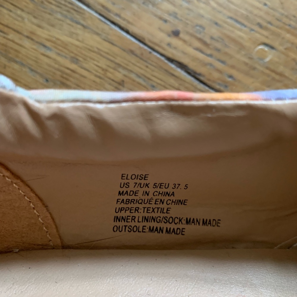 💥HOST PIC💥BNIB Tie Dye Shoes - Picture 6 of 6